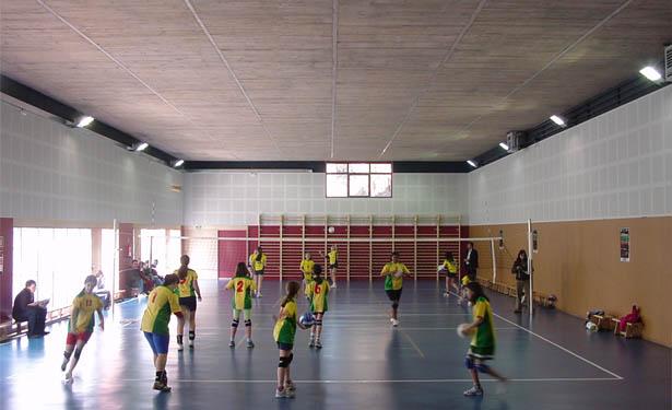 Ampliacin y nuevo gimnasio escuela Josep Pla, Barcelona