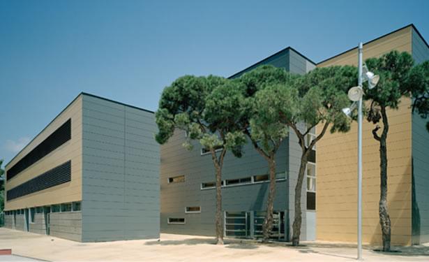 Ampliacin y nuevo gimnasio escuela Josep Pla, Barcelona
